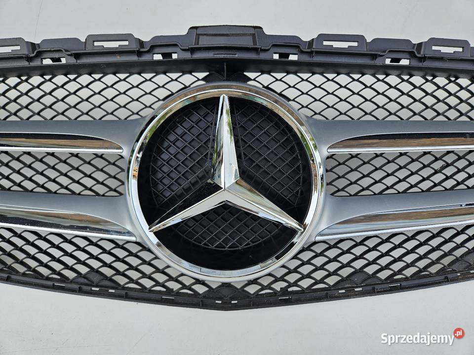 MERCEDES W205 1418 GRILL ATRAPA ZDERZAKA PRZÓD Międzychód