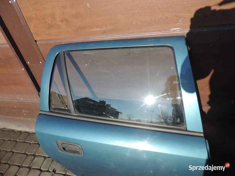 Drzwi prawy tył Astra 2 kolor Z20M kombi części blacharskie Nowy Sącz sprzedam