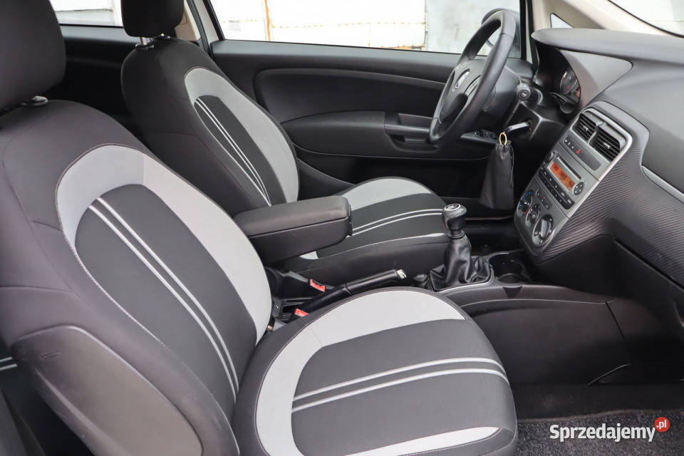 Fiat Grande Punto 14 światła przeciwmgielne śląskie Zabrze