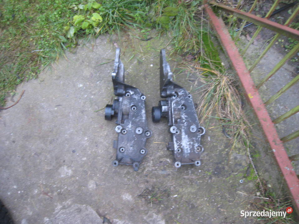 Łapa stojan mocowanie podstawa alternatora Volvo Kraków