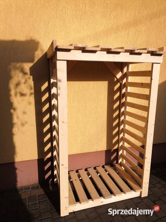 Drewutnia składzie na drewno Kawnice