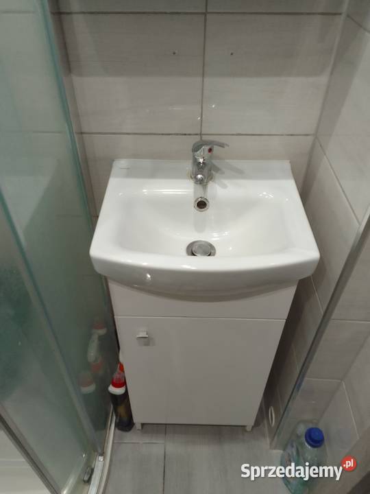 Umywalka łazienkowa z szafką