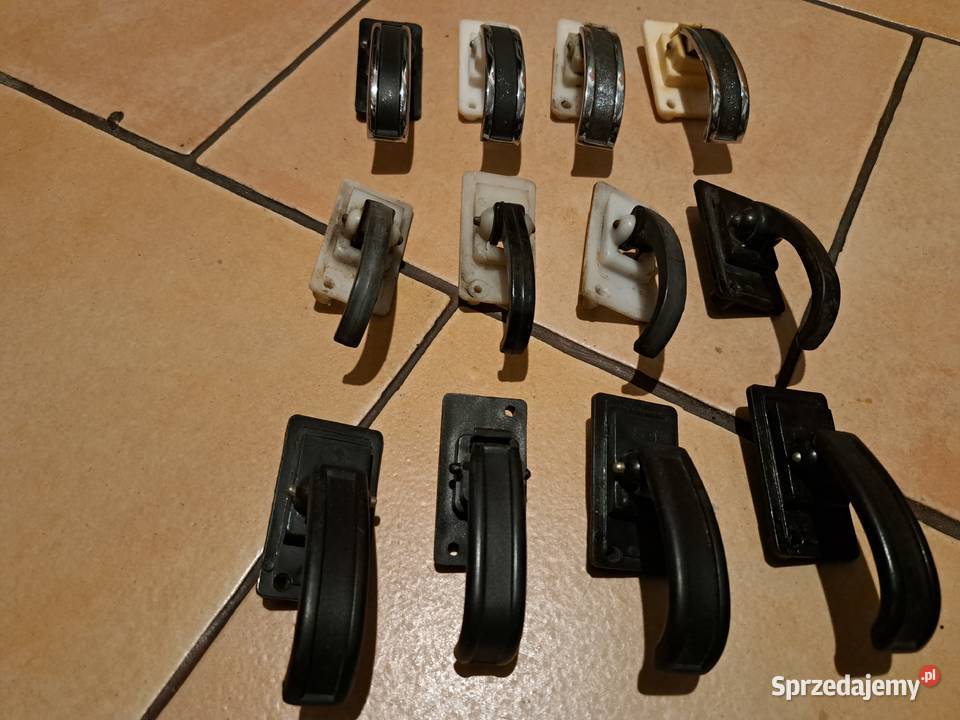 Fiat 125p klamki zewnętrznekasetony komplet osobowe