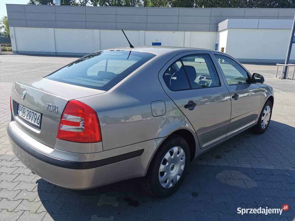 Skoda Octavia 2 16 MPI z LPG Hak salon polska nieuszkodzony Rogoźno