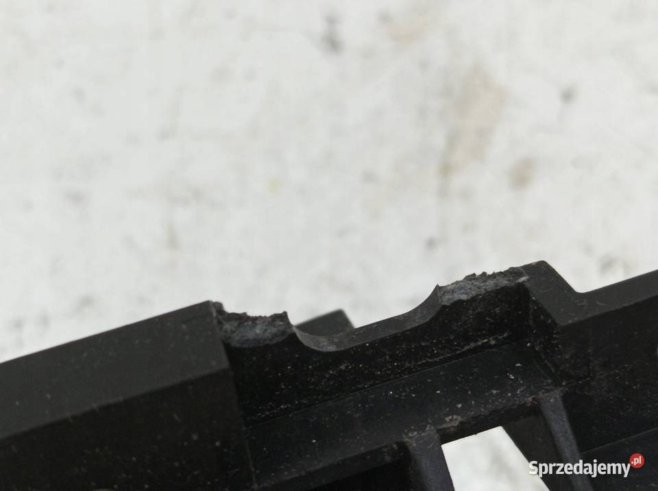 KLAMKA ZEWNĘTRZNA PRAWA PRZÓD 040 Toyota Auris