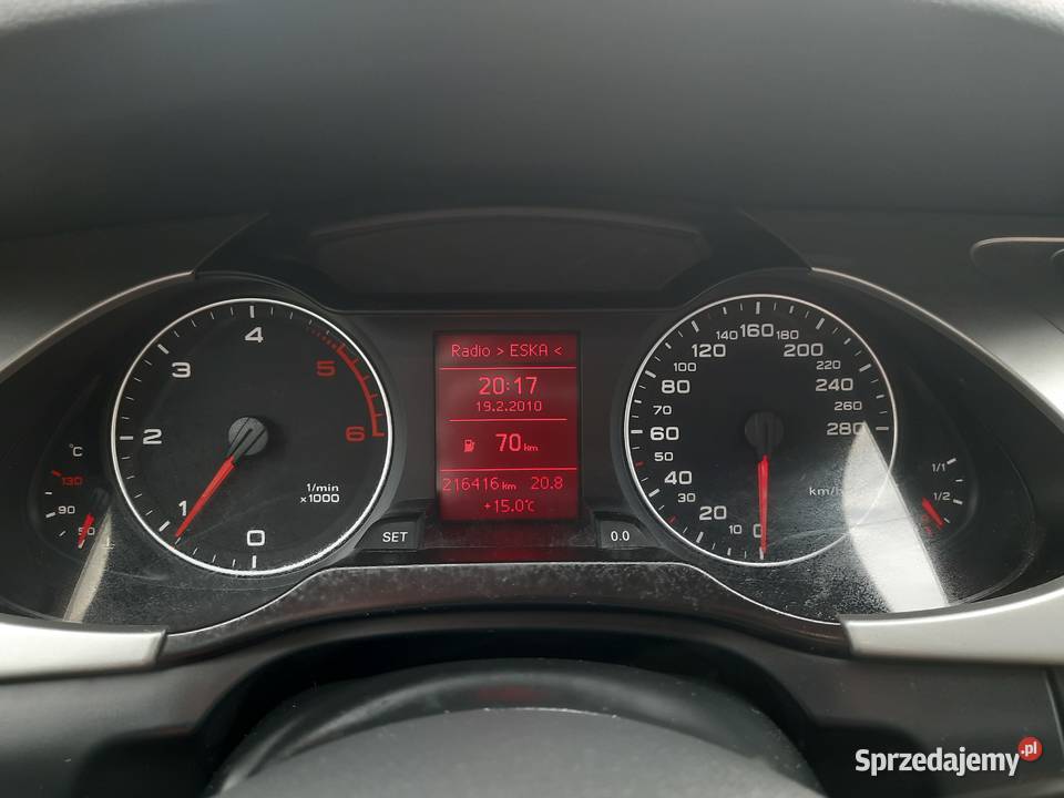 AUDI A4 B8 Kombi 2011 20 TDI 143 Xenon Klima