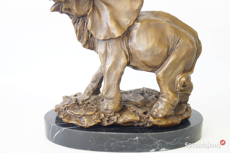 Figura z brązu SŁOŃ z trąbą do góry na szczęście Gizałki