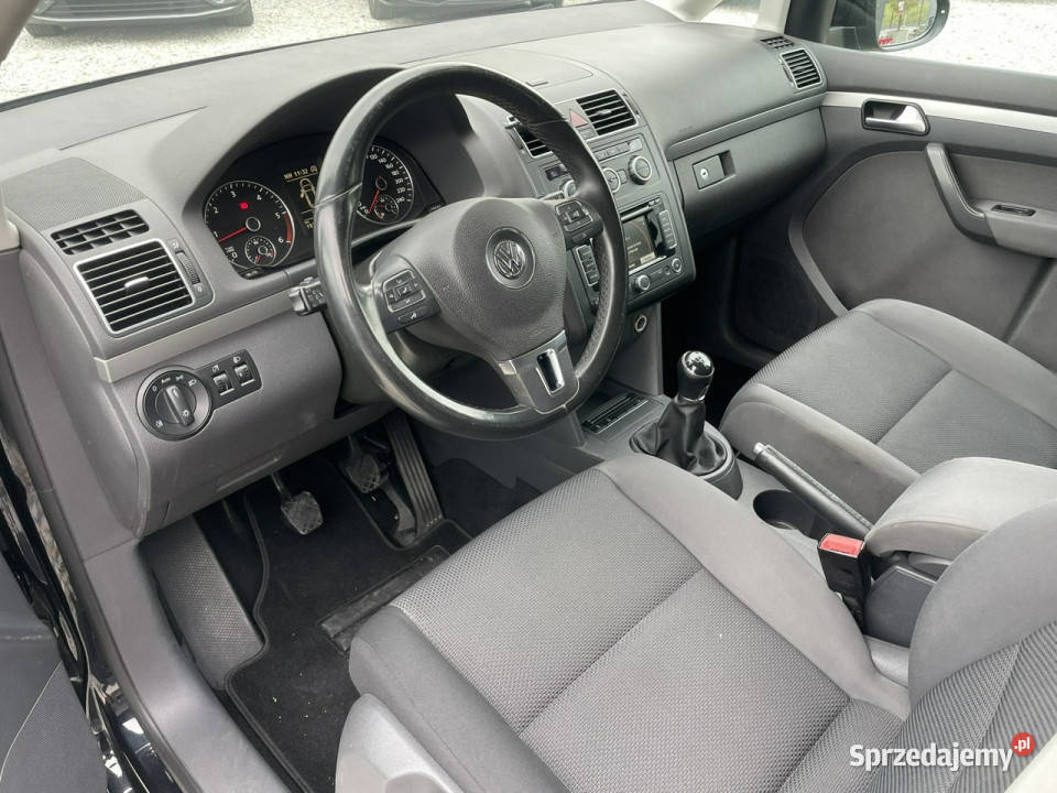 Volkswagen Touran 16 TDi 105 2014r climatronic Touran Wrocław