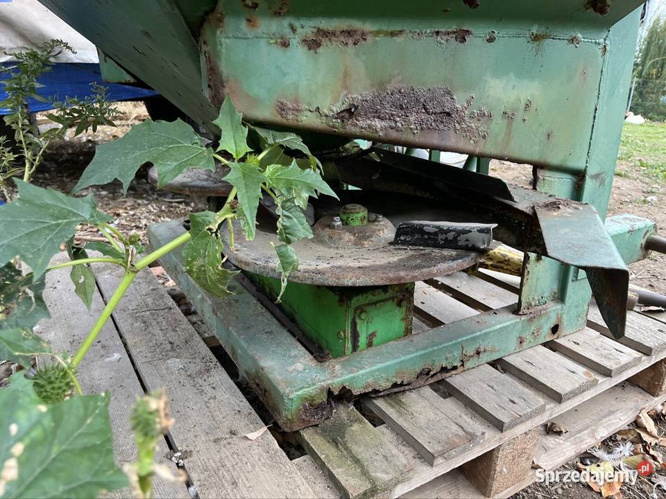 Sprzedam rozsiewacz nawozu 800900L