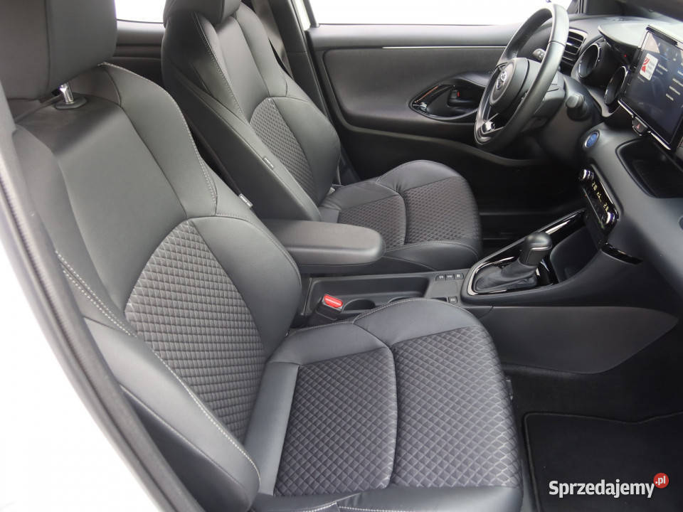 Toyota Yaris 15 VVTi Hybrid komputer pokładowy Katowice