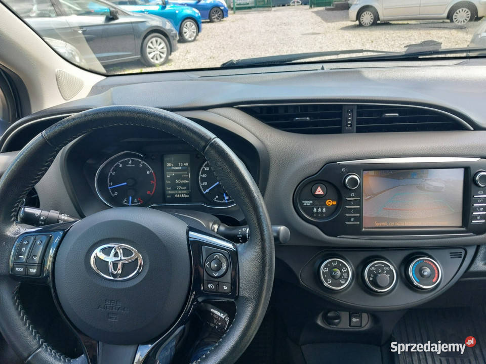 Toyota Yaris 1500 benz SALON Kamera Tempomat III kamera cofania Warszawa
