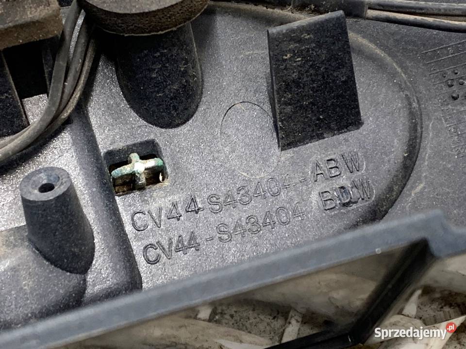 LISTWA KLAPY TYŁ FORD KUGA II SUV CV44S43404ABW Listwy i nakładki