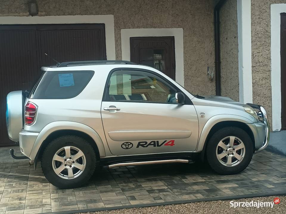 Sprzedam Toyotę rav4 Szkody