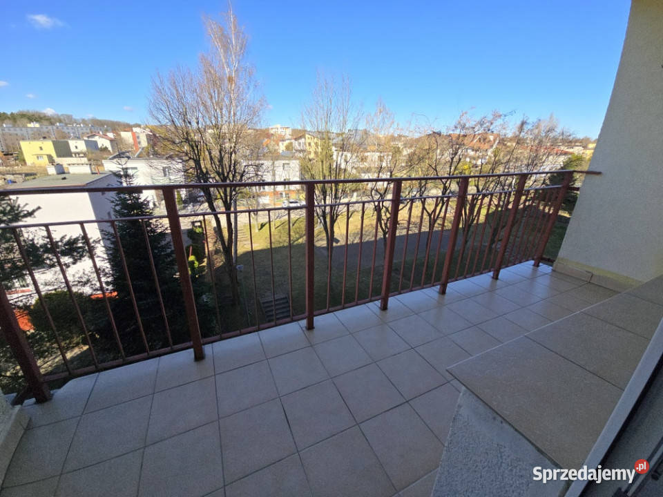 3 pokoje 667 m winda funkcjonalny układ duży Gdynia