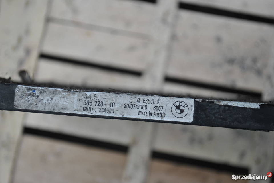 Chłodnica klimatyzacji BMW E46 osobowe Ogrzewanie, wentylacja i klimatyzacja Poręba