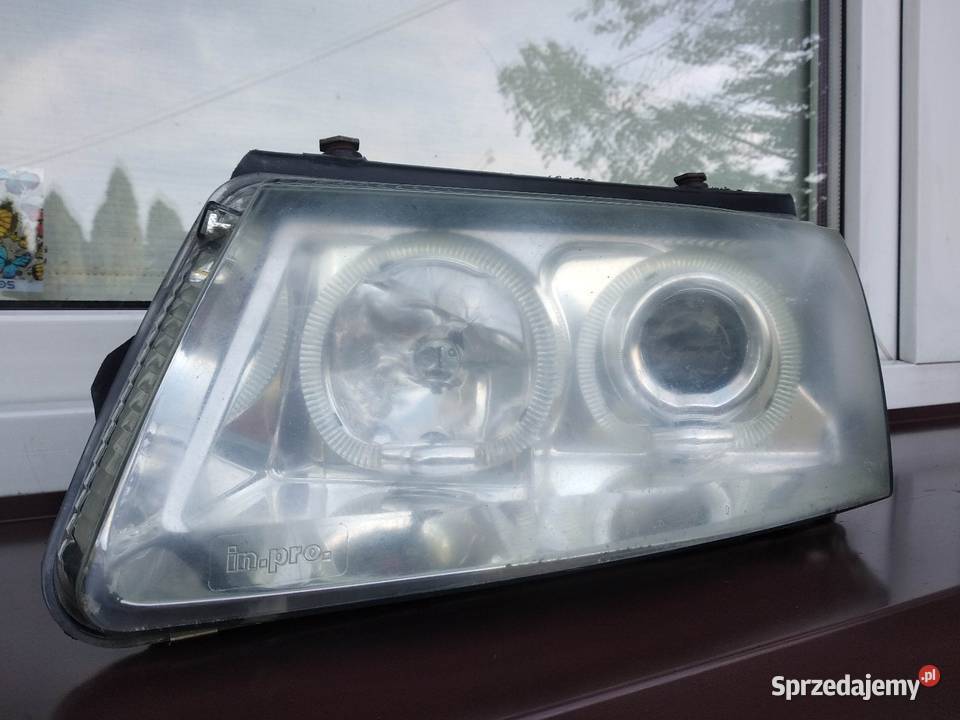 VW Passat B5 lampa przednia lewa reflektor przód łódzkie Sieradz