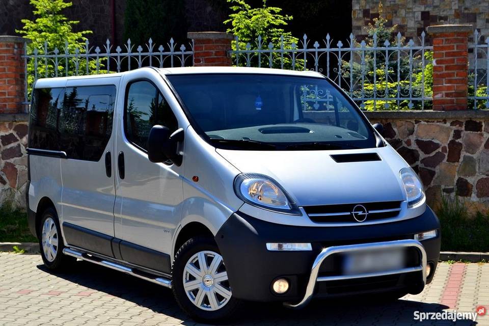 Wynajem BUSA z kierowcą 8 osób kierowca 9 Kielce