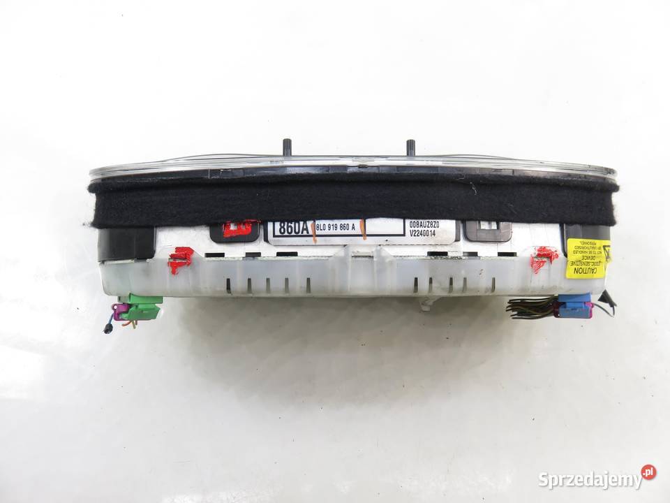 LICZNIK AUDI A3 8L1 18 AGN 8L0919860A osobowe