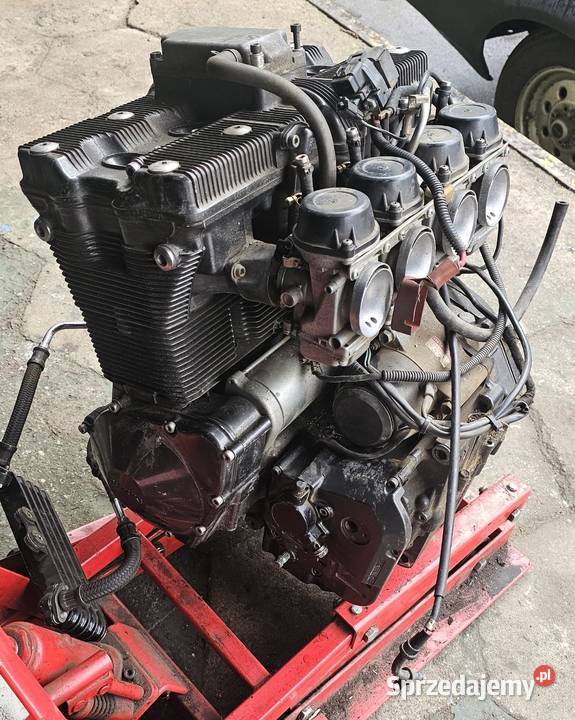 Suzuki Bandit 1200 silnik z osprzętem