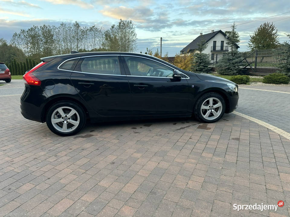 Volvo V40 II 2012 Lipówki