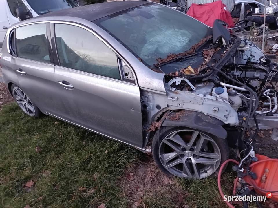 Peugeot 308 16 benzyna 2013r zarejestrowany w Warszawa sprzedam