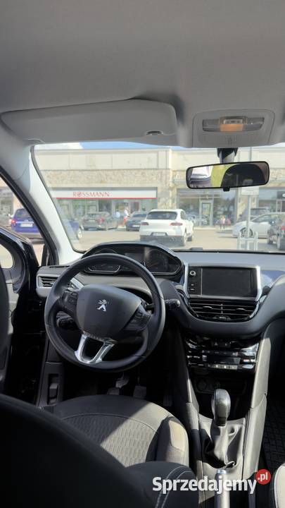 Peugeot 208 12 PureTech 82 2014 71 664 1 Warszawa