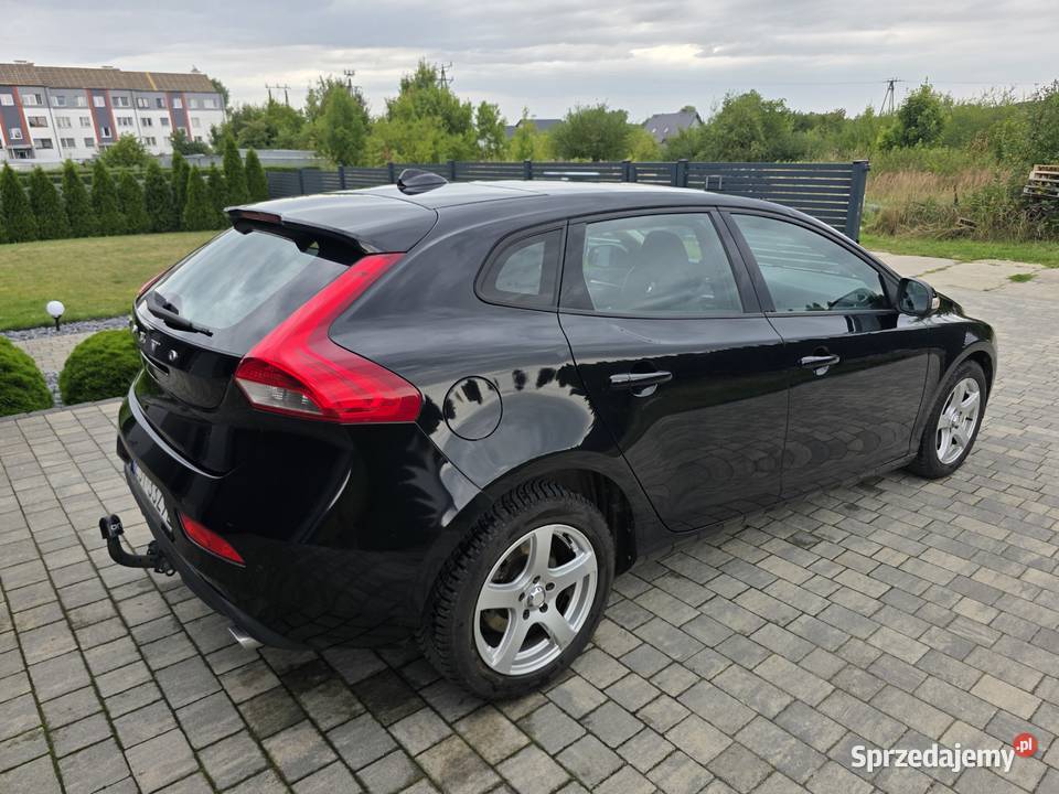 Volvo V40 RDesign D4 Panoramadach Hak 194KM Suchań