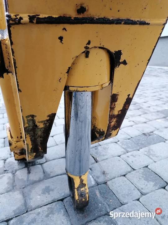 Maszt zewnętrzny Cat TH62 Wilkowo