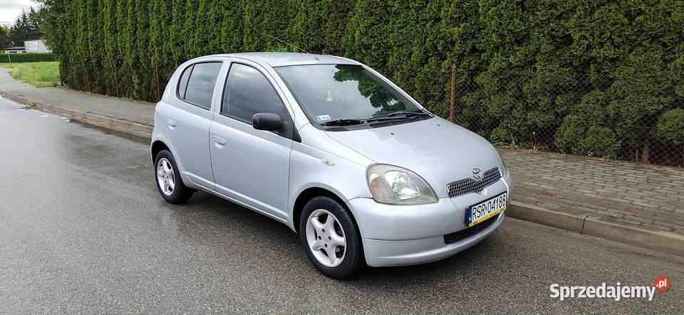Toyota Yaris 2001r 10 VVTi Klimatyzacja Motoryzacja podkarpackie Jasło sprzedam