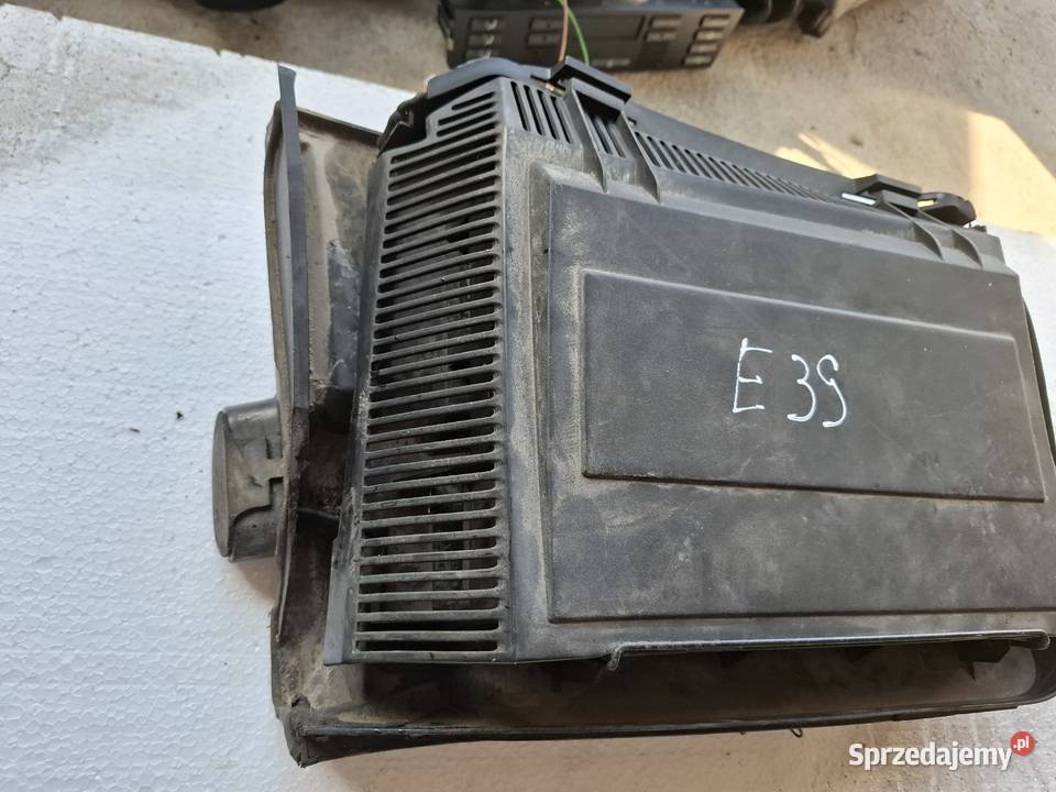Obudowa Filtra Powietrza Kabinowego Bmw E39 25B Wisznice sprzedam