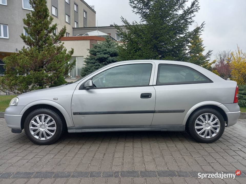 OPEL ASTRA G 16 8V 84 2001r Klima Navi Hak