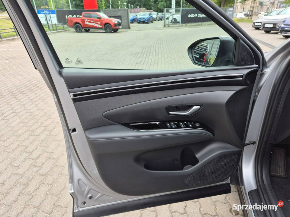 Hyundai Tucson 16 TGDI 150 2WD 6 MT WersjaSmart srebrny Łódź