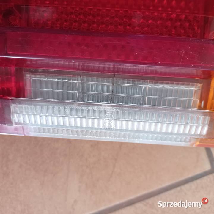 MERCEDES W114 W115 LAMPA TYŁ PRAWA LEWA wielkopolskie Rakoniewice