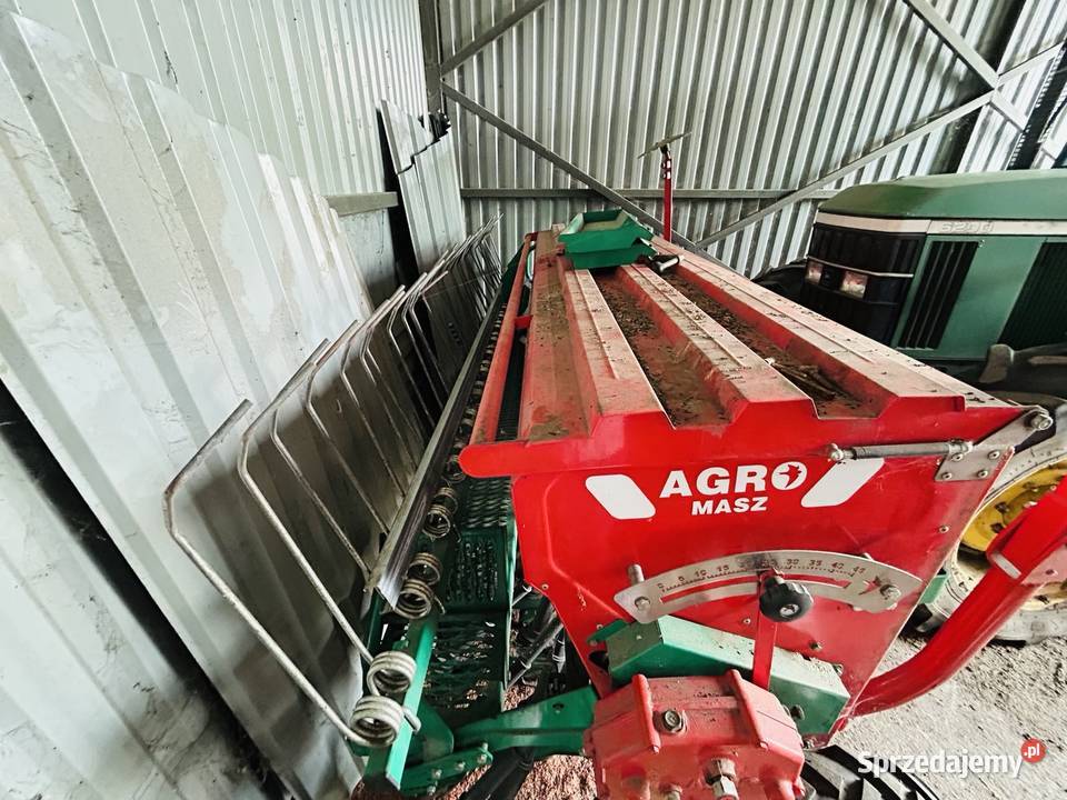 Siewnik zbożowy AgroMasz SR300 Makomazy