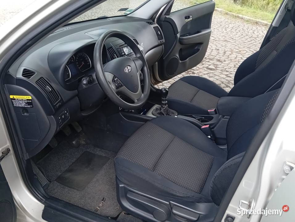 HYUNDAI i30 14 BENZYNKA 1 WŁAŚĆ SUPER STAN Gostynin