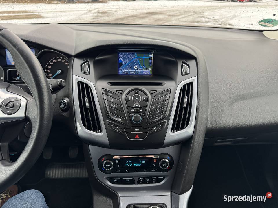 Ford Focus BENZYNA Klimatronik Nawigacja Konin