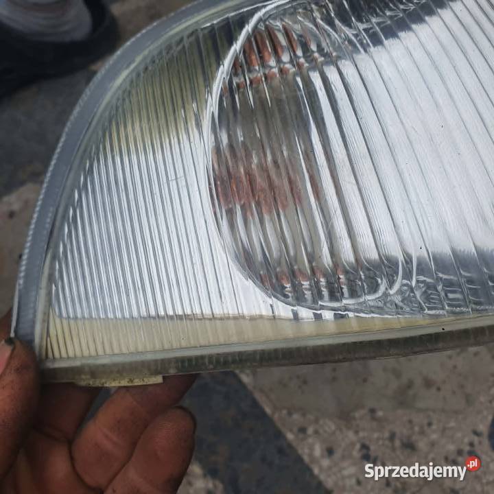 Kierunkowskaz prawy przedni przód Volvo s40 v40 Kierunkowskazy Kraków sprzedam