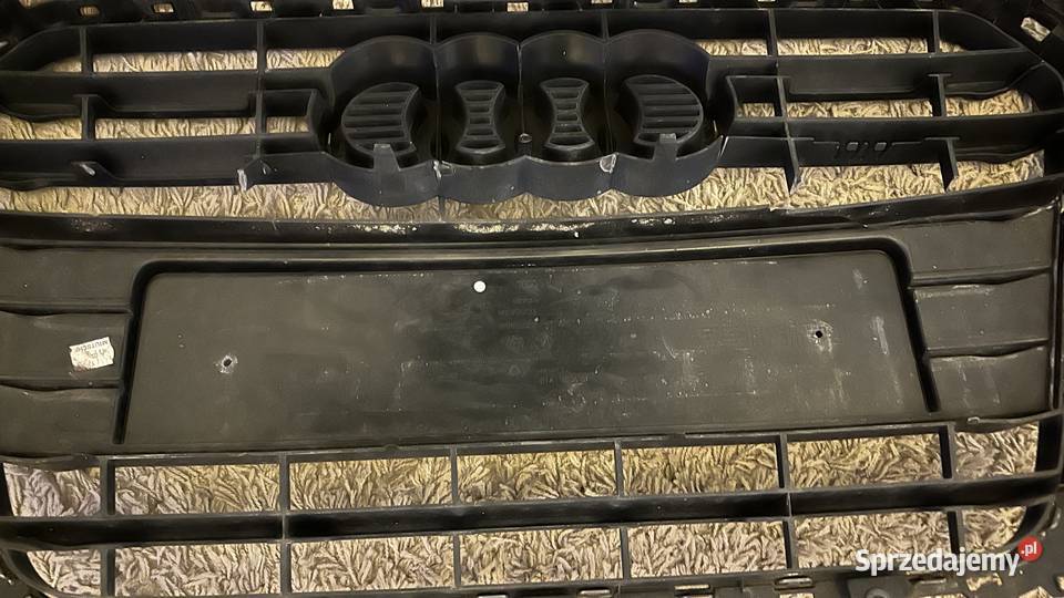 Audi A4 B8 Lift Grill Atrapa Logo Znaczek Radziszów