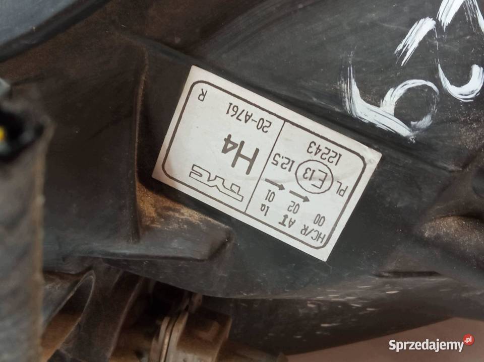 LAMPA PRZÓD PRAWA EU TYC 20A761 Toyota Aygo I Oświetlenie