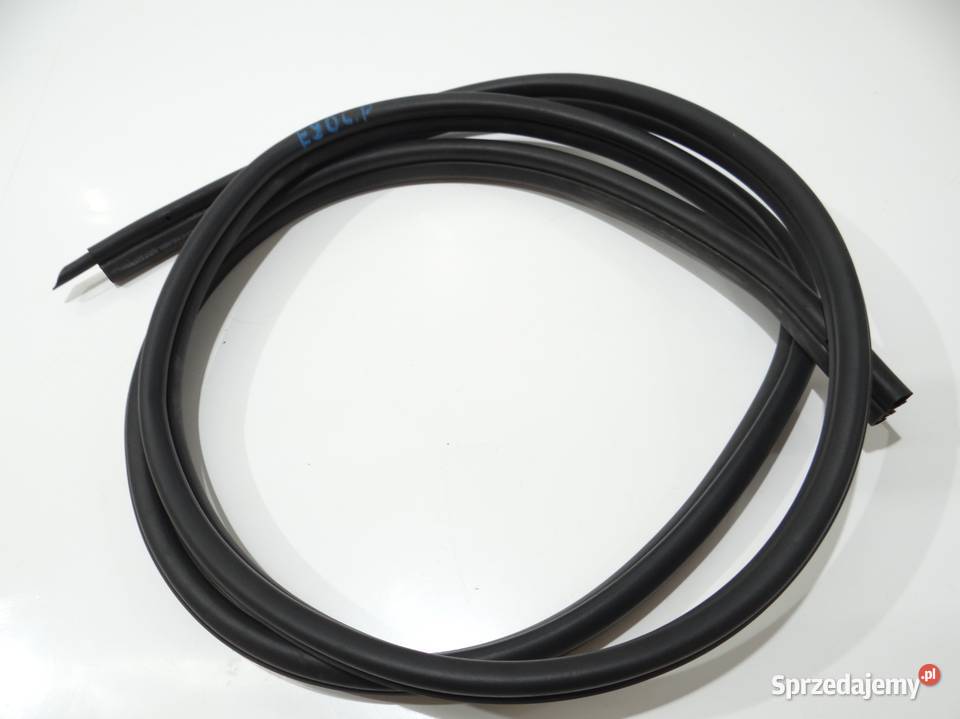 USZCZELKA DRZWI LEWY PRZÓD BMW E90 7247257 sprzedam
