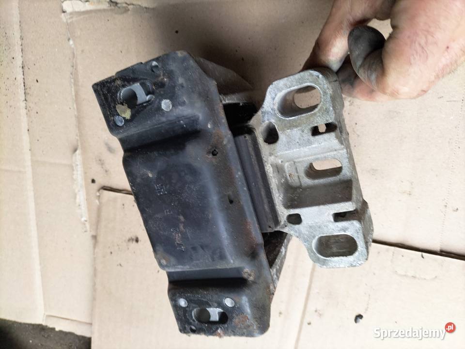 OCTAVIA VW SKODA AUDI GOLF 1J0199555 PODUSZKA osobowe Kamień-Kolonia