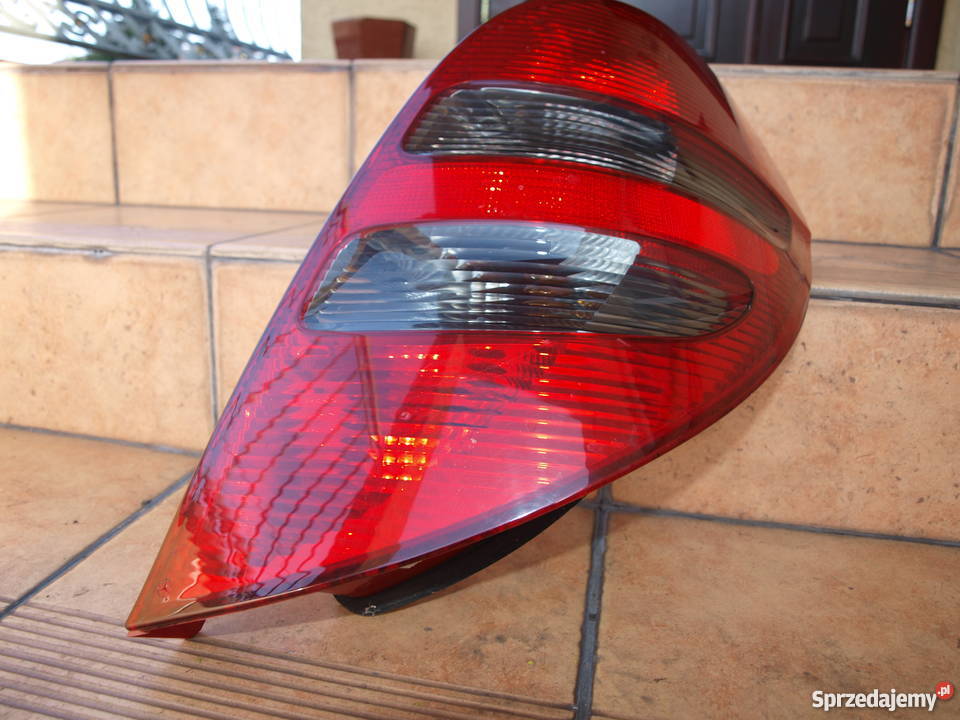 Mercedes A klasa Avantgarde lampa prawa tył 2004 Oświetlenie wielkopolskie Kalisz