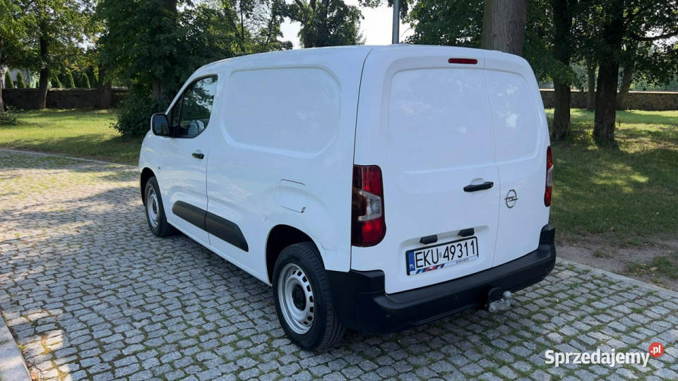 Opel Combo 15diesel Nowy welurowa tapicerka