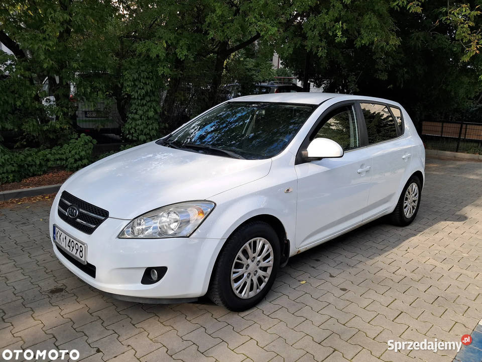 Kia Ceed 14 benzyna bogata wersja niski przebieg 1396cm3 Kraków