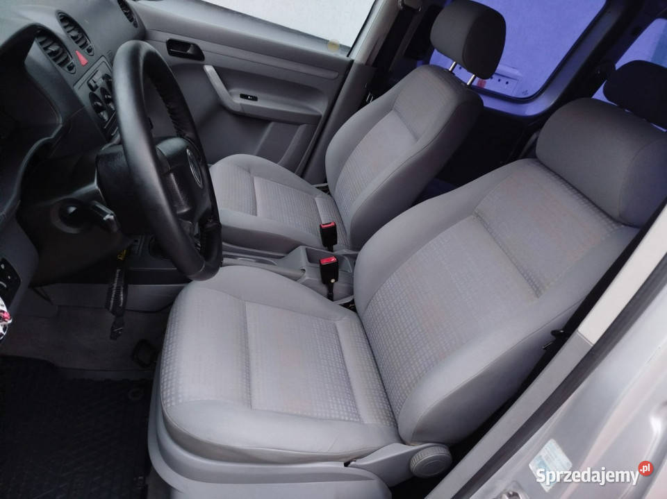 Volkswagen Caddy 5 osobowy zarejestrowany Toruń