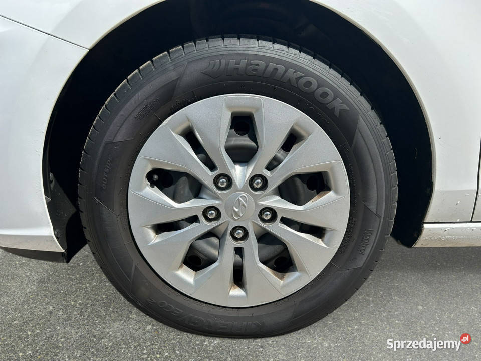 Hyundai i30 15 DPI Classic Z polskiego salonu Warszawa