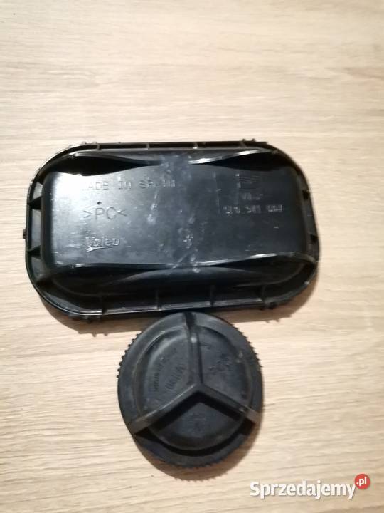 SEAT LEON III ZAŚLEPKA LAMPY PRZÓD 5F0941607 osobowe Międzychód sprzedam