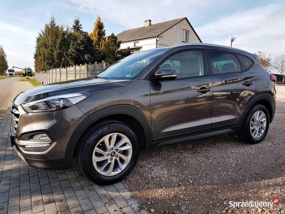 Hyundai Tucson 16 MPI 2016 Liść Klonu Full nieuszkodzony sprzedam