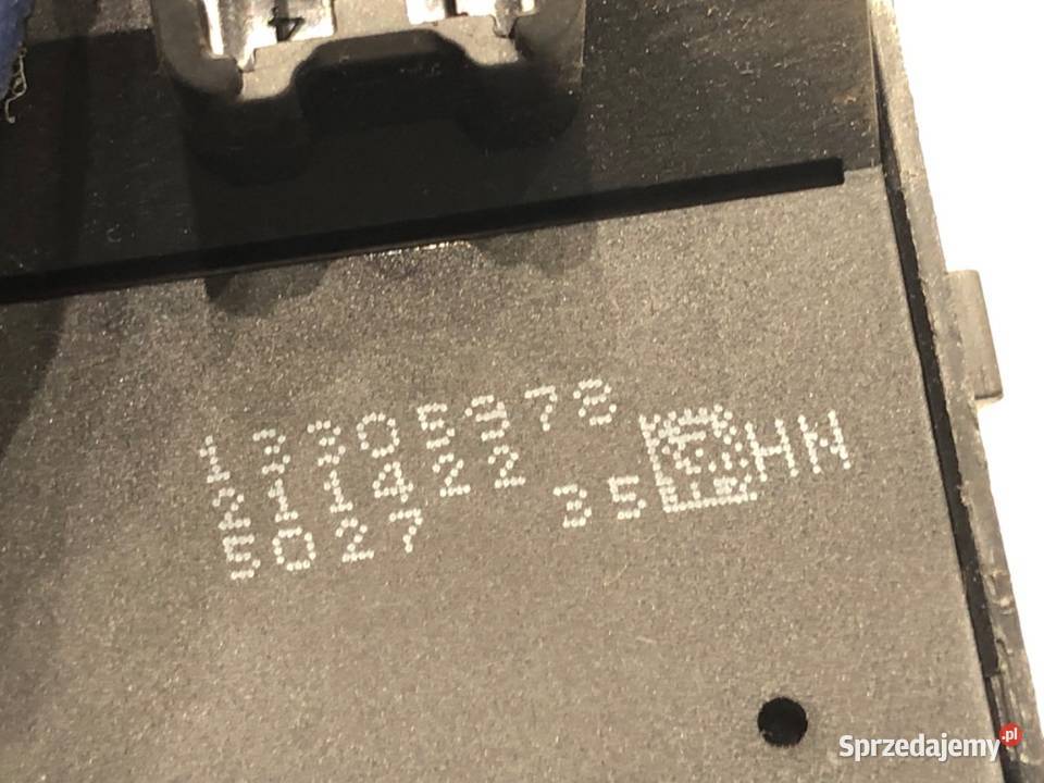 PRZEŁĄCZNIK SZYB OPEL MERIVA B 13305978 1017