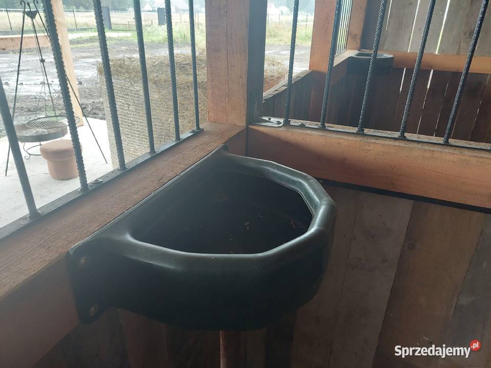 Stajnia do demontażu małopolskie